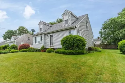 55 Douglas Avenue, Portsmouth, RI 02871 - Photo 4