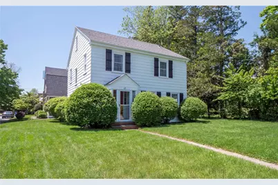 27 Red Cross Avenue, Newport, RI 02840 - Photo 2