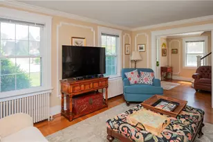 27 Red Cross Ave, Newport, RI 02840 - Photo 10