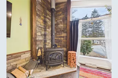 26 Edgewood Street, Glocester, RI 02814 - Photo 4