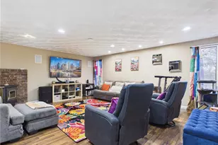 26 Edgewood Rd, Glocester, RI 02814 - Photo 20