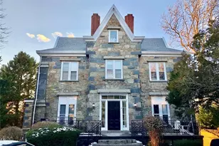 77 Coggeshall Ave, Newport, RI 02840 - Photo 16