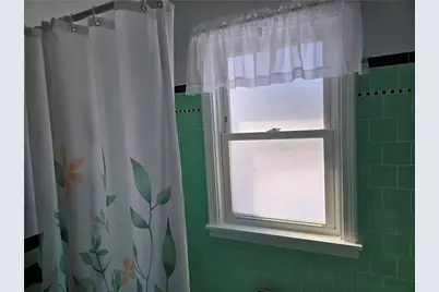 839 Greenwich Avenue, Warwick, RI 02886 - Photo 18