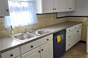 839 Greenwich Ave, Warwick, RI 02886 - Photo 22