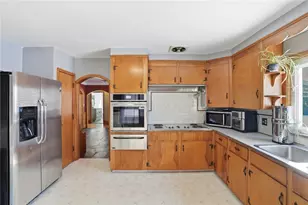 48 Rowley St, Providence, RI 02909 - Photo 10