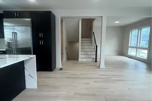 152 Colonial Rd, Providence, RI 02906 - Photo 22