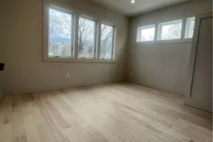 152 Colonial Rd, Providence, RI 02906 - Photo 32