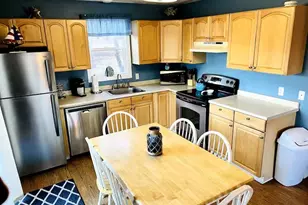 60 Madison Ave, Portsmouth, RI 02872 - Photo 4