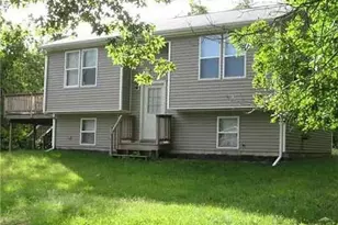 60 Madison Ave, Portsmouth, RI 02872 - Photo 1