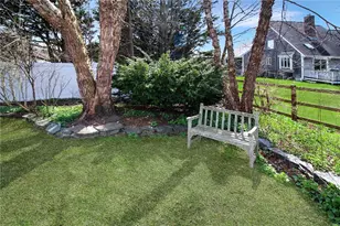 641 Middle Rd, Portsmouth, RI 02871 - Photo 32