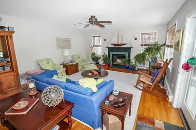 641 Middle Road, Portsmouth, RI 02871 - Photo 4