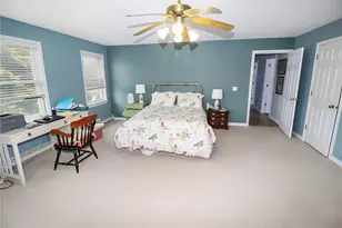 641 Middle Rd, Portsmouth, RI 02871 - Photo 12