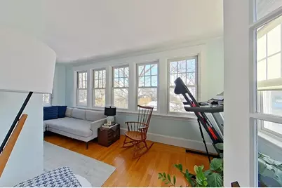 27 Cranston Avenue, Newport, RI 02840 - Photo 8