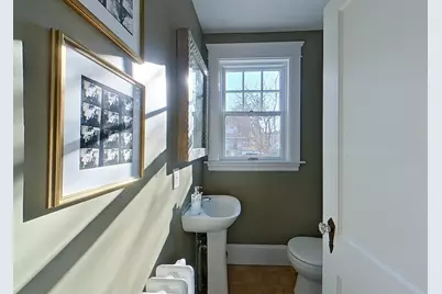 27 Cranston Avenue, Newport, RI 02840 - Photo 12