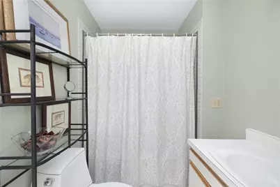 66 Webster Street #1, Newport, RI 02840 - Photo 28