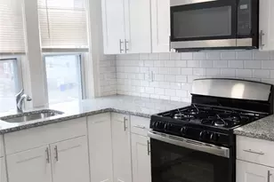 299 State St, Bristol, RI 02809 - Photo 4