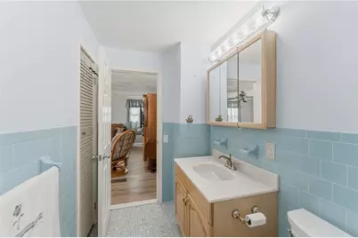 76 Lake Street, Pawtucket, RI 02860 - Photo 12