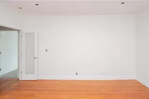 8 Pleasant St, Newport, RI 02840 - Photo 28