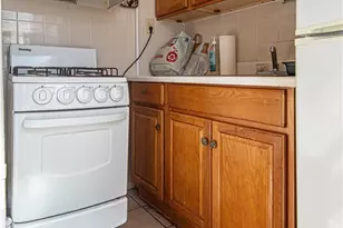 34 Tweed St, Pawtucket, RI 02861 - Photo 6