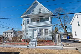 34 Tweed St, Pawtucket, RI 02861 - Photo 1