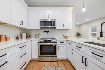 2907 Post Road #8, Warwick, RI 02886 - Photo 6