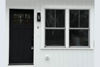 2907 Post Road #6, Warwick, RI 02886 - Photo 2