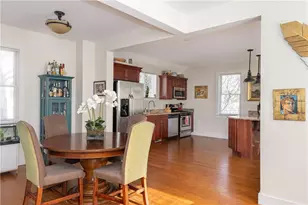 31 Edward St, Newport, RI 02840 - Photo 12