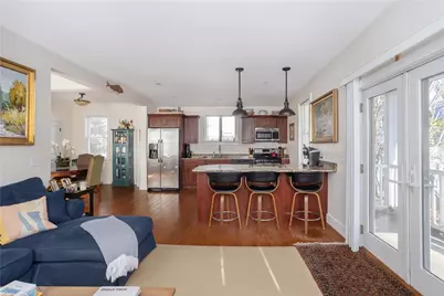 31 Edward Street, Newport, RI 02840 - Photo 4