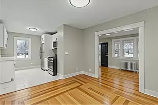 70 Whittier Rd, Pawtucket, RI 02861 - Photo 4