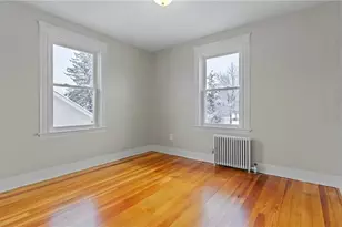 70 Whittier Rd, Pawtucket, RI 02861 - Photo 10