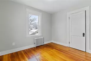 70 Whittier Rd, Pawtucket, RI 02861 - Photo 12