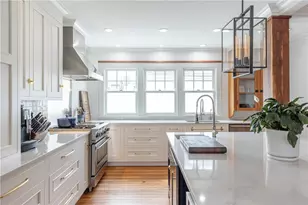 71 Pope St, Newport, RI 02840 - Photo 8