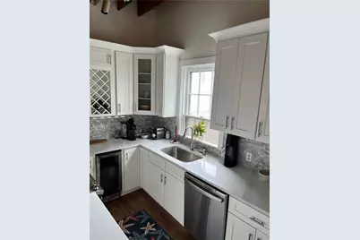 45 Ayrault Street #C2, Newport, RI 02840 - Photo 6