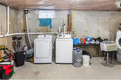 872 Branch Avenue, Providence, RI 02904 - Photo 34