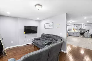 872 Branch Ave, Providence, RI 02904 - Photo 16