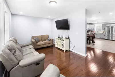 872 Branch Avenue, Providence, RI 02904 - Photo 12