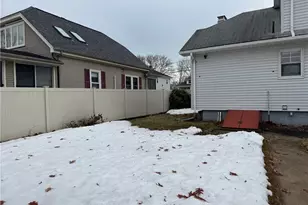 54 Holburn Ave, Cranston, RI 02910 - Photo 18