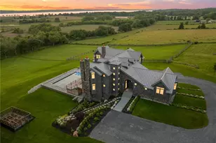 82 Nonquit Ln, Tiverton, RI 02878 - Photo 1