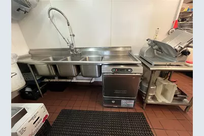 357 Main Street, East Greenwich, RI 02818 - Photo 4