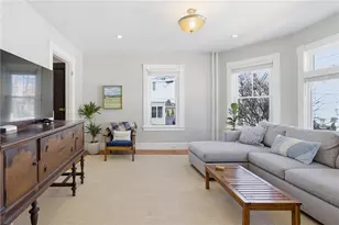 5 Meikle Ave, Newport, RI 02840 - Photo 8