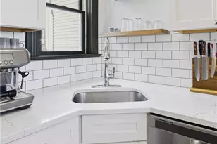 5 Meikle Ave, Newport, RI 02840 - Photo 14