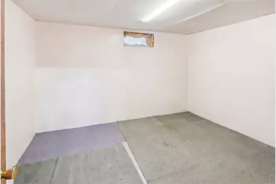 372 Cumberland Hill Road, Woonsocket, RI 02895 - Photo 32