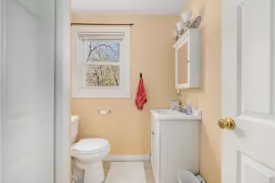 1059 E Shore Rd, Jamestown, RI 02835 - Photo 16