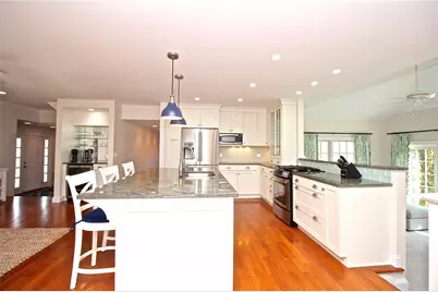 190 Coggeshall Avenue, Newport, RI 02840 - Photo 8