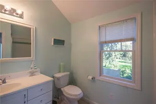 190 Coggeshall Ave, Newport, RI 02840 - Photo 46