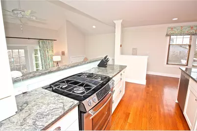 190 Coggeshall Avenue, Newport, RI 02840 - Photo 12