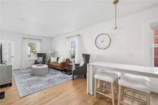 17 Old Beach Rd, Newport, RI 02840 - Photo 10