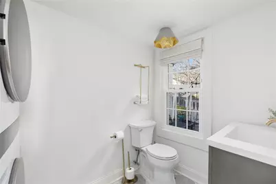 17 Old Beach Road, Newport, RI 02840 - Photo 16