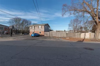 1020 Warwick Avenue, Warwick, RI 02888 - Photo 6