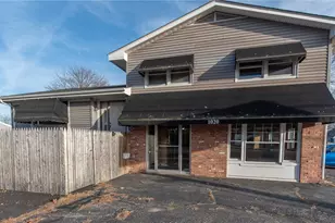 1020 Warwick Ave, Warwick, RI 02888 - Photo 1